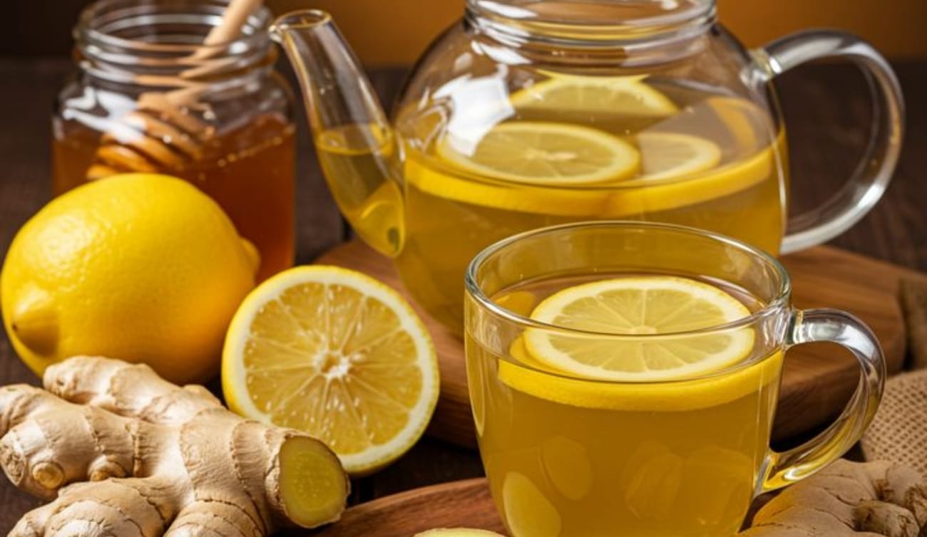 مشروب الزنجبيل والليمون والعسل الساخن: سلاحك لمقاومة الأمراض في الأيام البردة
