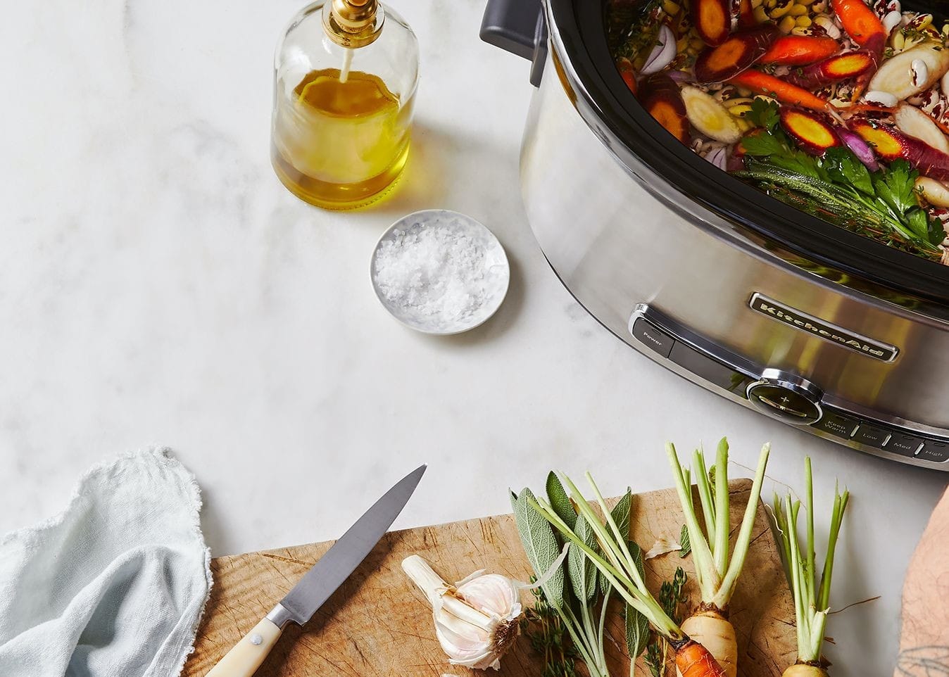 كيف تقومين بتنظيف أدوات الطهي البطيء