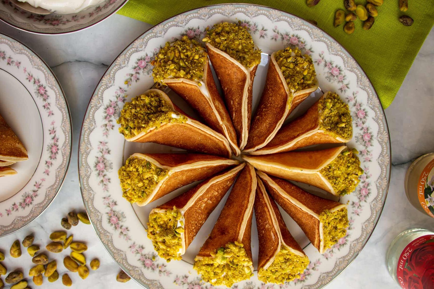 طريقة تحضير القطايف العصافيري بالقشطة والفستق