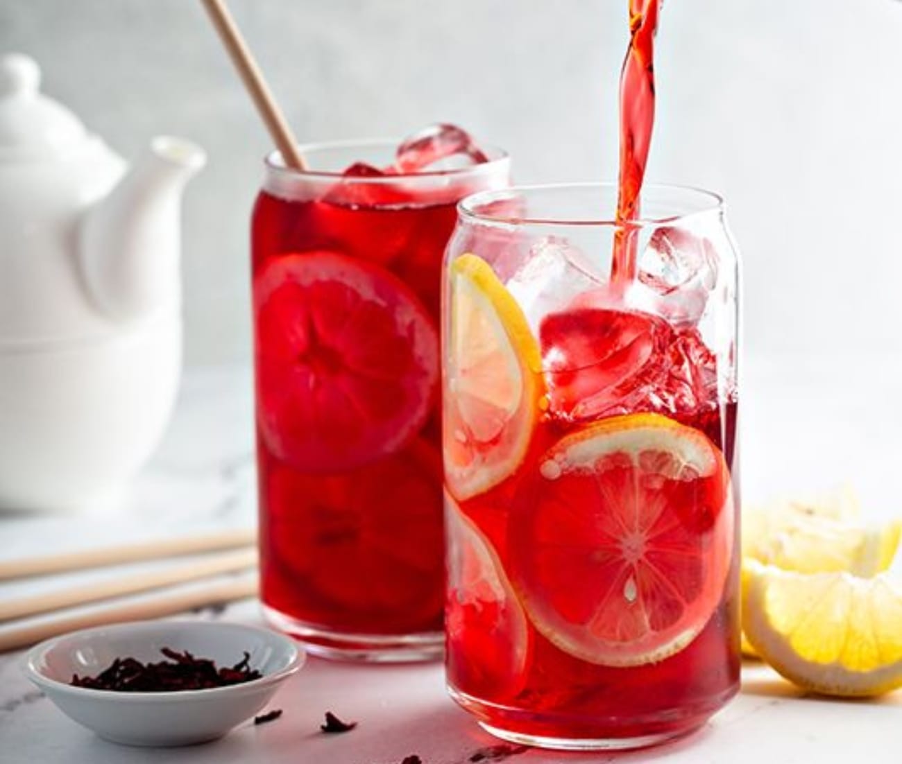 مشروب الكركديه البارد لضبط ضغط الدم في رمضان