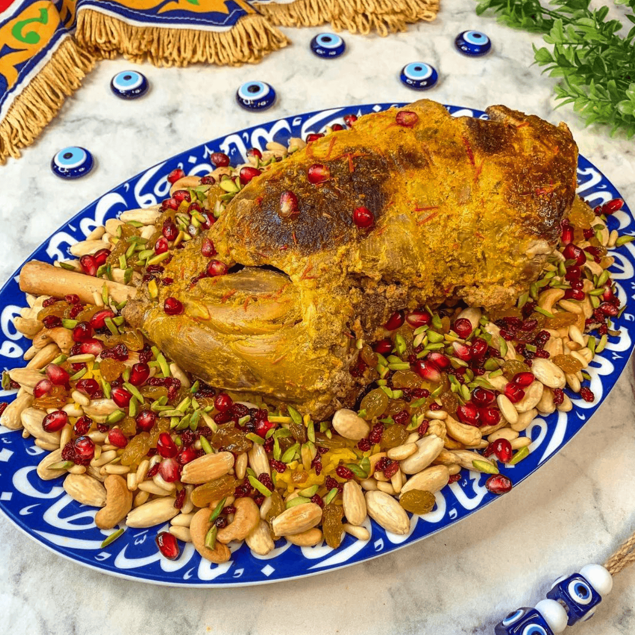 لحم الضأن المشوي مع الأرز باللوز