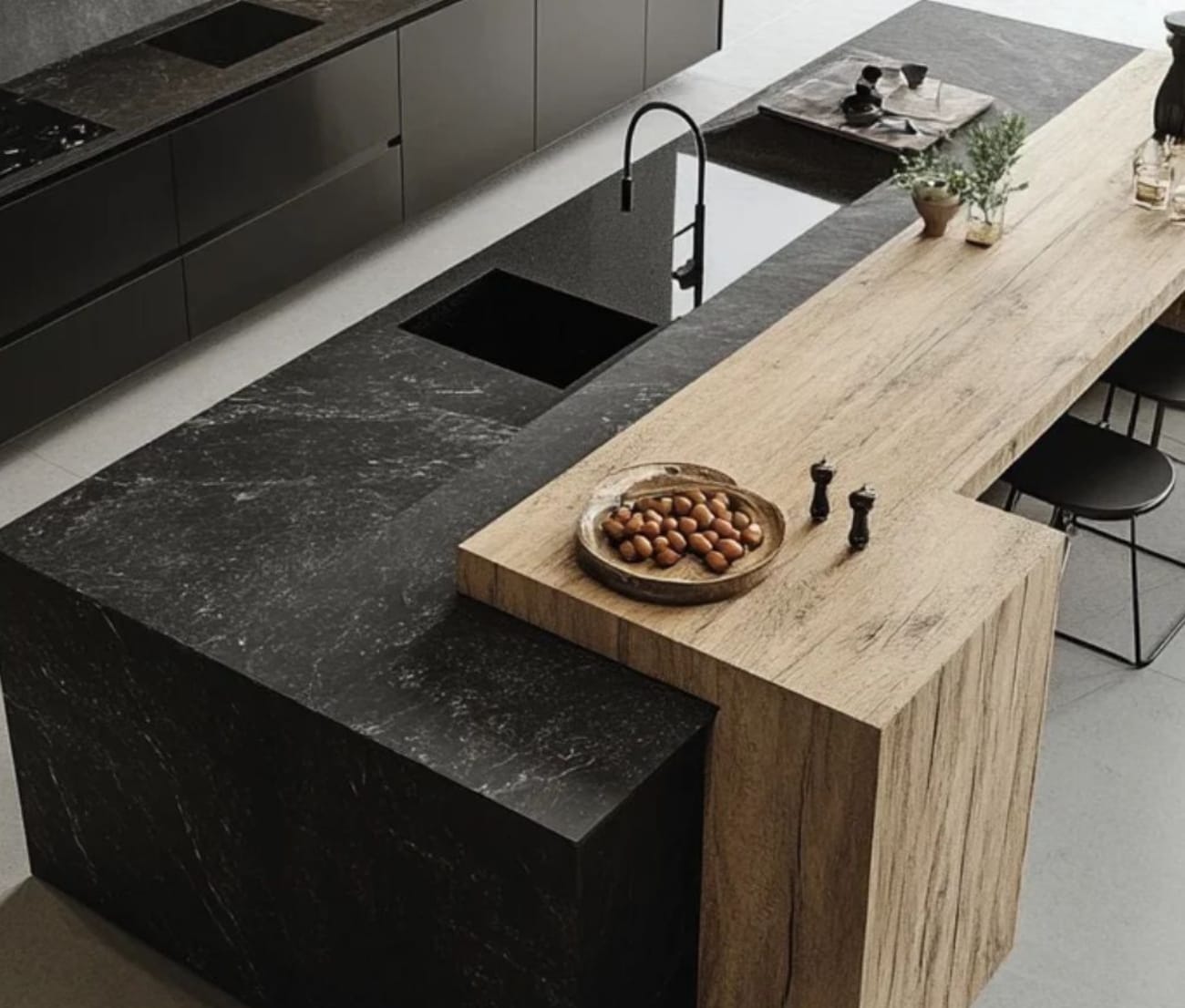 جزيرة المطبخ المثالية: خطوات اختيار التصميم المناسب لمنزلك