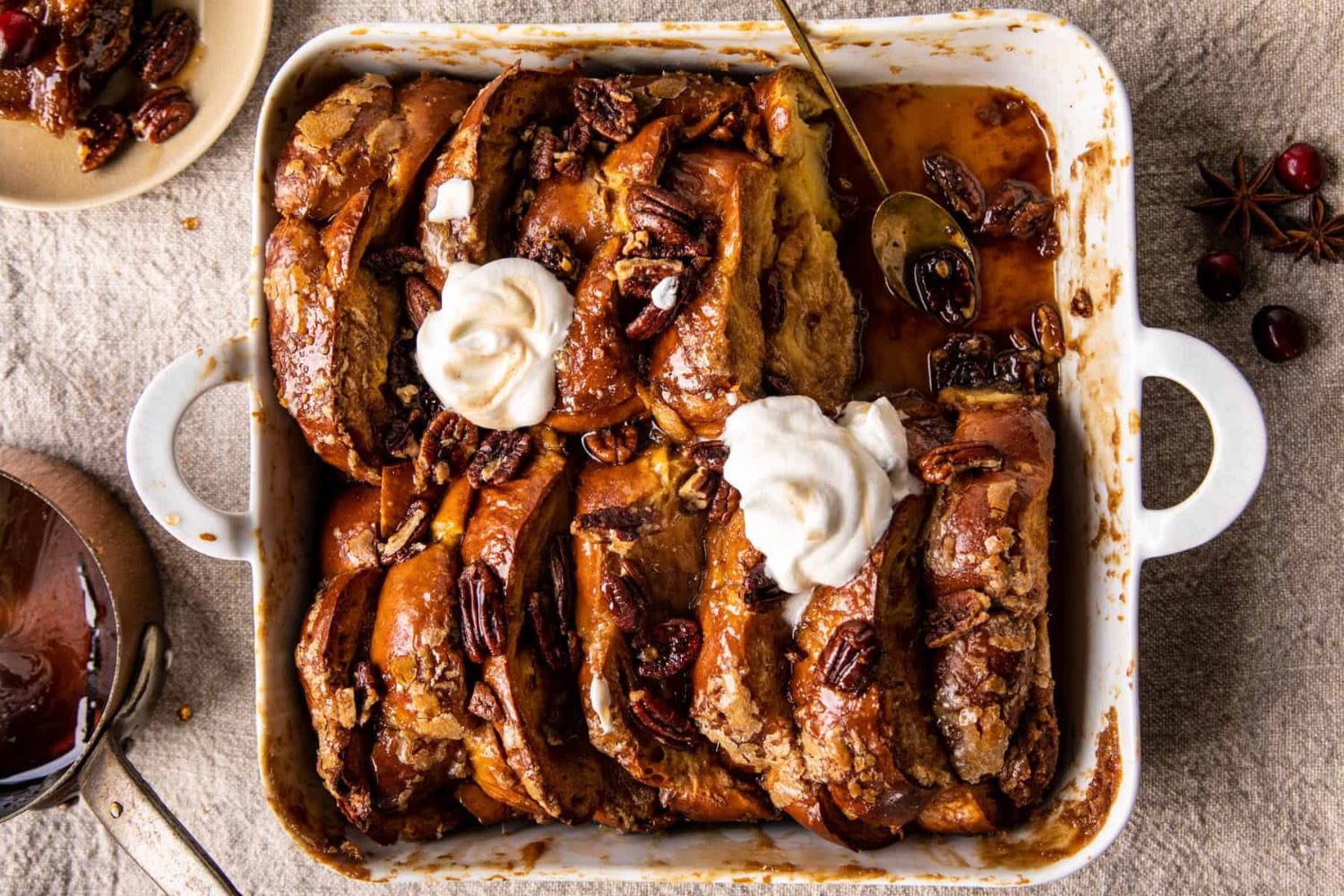 بالفيديو: طريقة تحضير وصفة Pumpkin French Toast Casserole