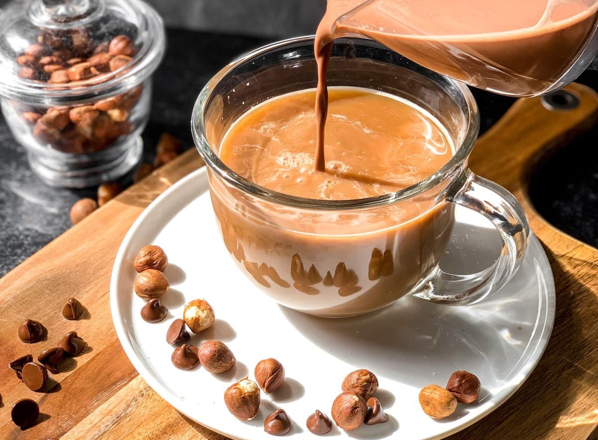 طريقة تحضير Mocha Hazelnut كريمية ولذيذة في المنزل