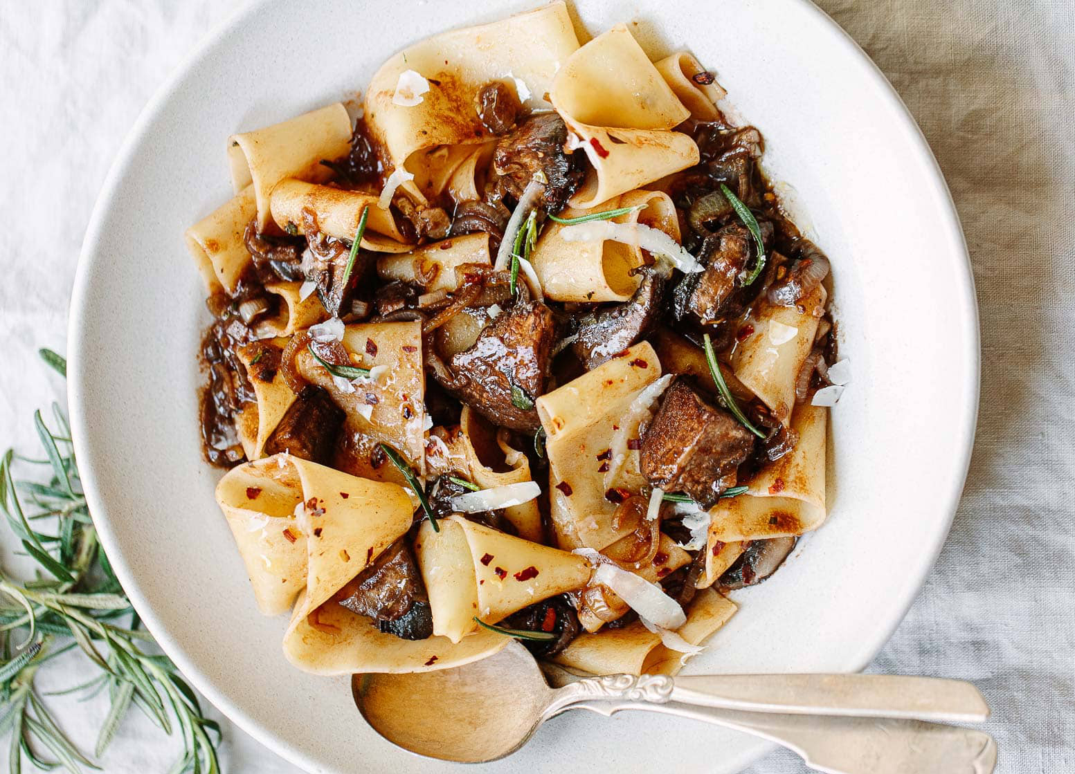 لعشاء مريح وسهل التحضير جربي طبق الباستا Pappardelle